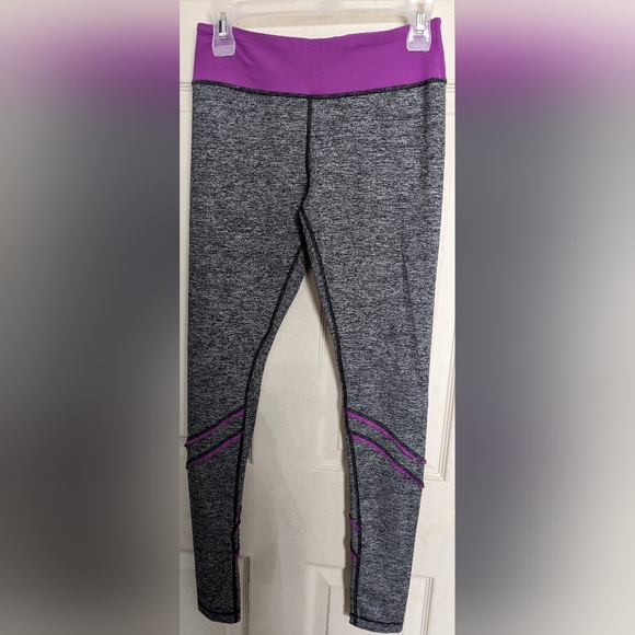 Lululemon Yogi Dance Pant Violet & Grey Ruffles size 8 - Picture 1 of 5